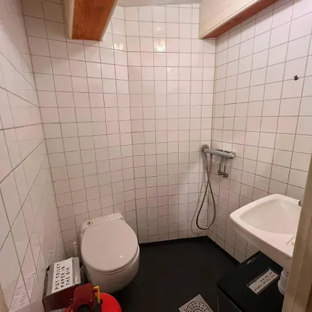 The Vega 1909 - Historic Wooden Ship 보트호텔 *